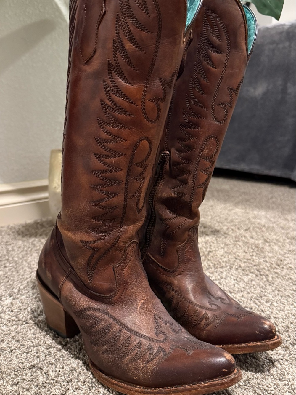 Corral Brown Leather Western Cowboy Boots with Embroidered Stitching
